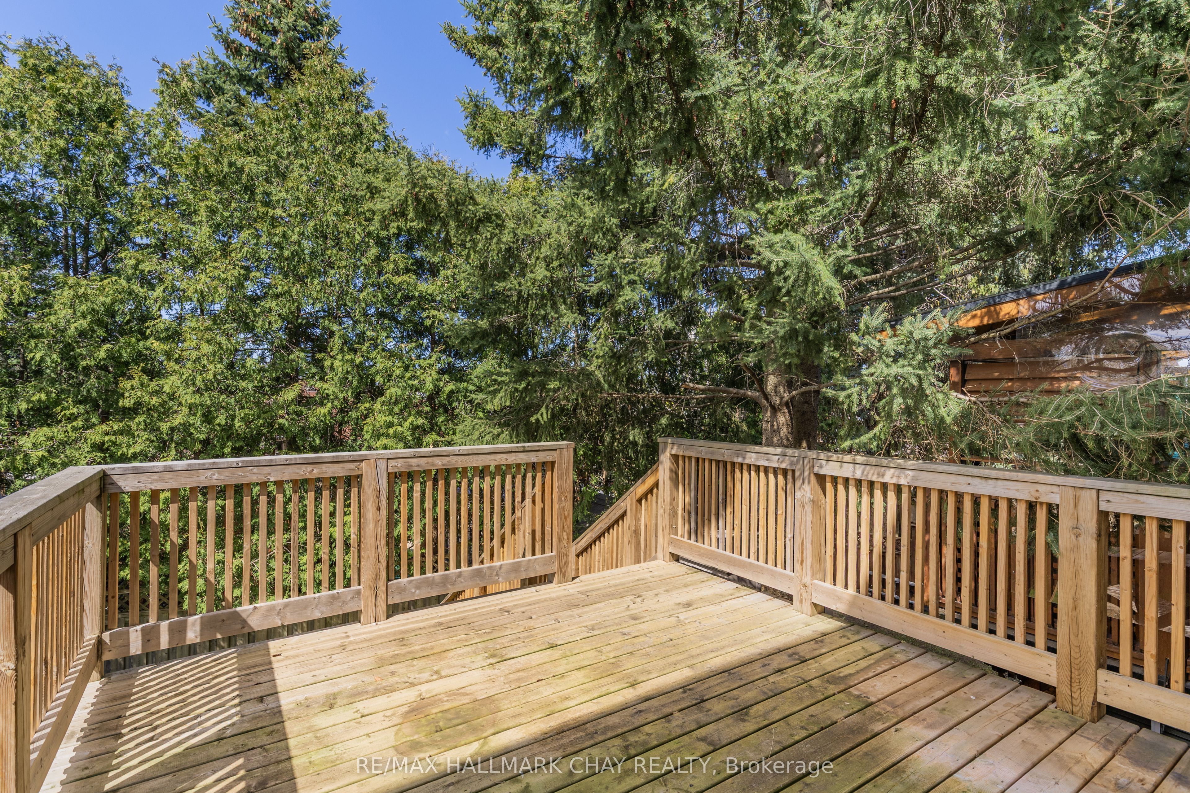 492 Britannia Avenue Property Photo 23