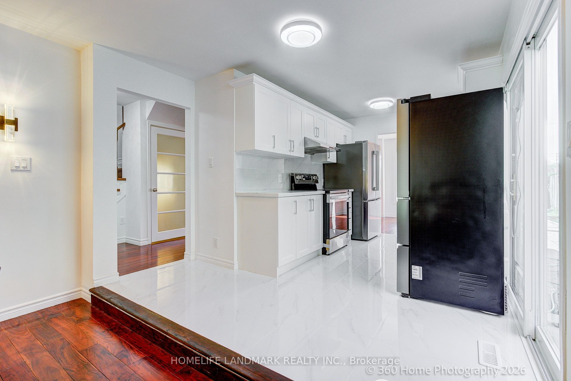 33 Kitsilano Crescent Property Photo 14
