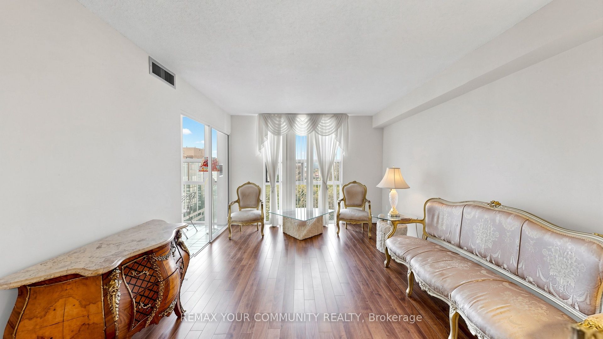 20 Harding Boulevard W 1109 Property Photo 7