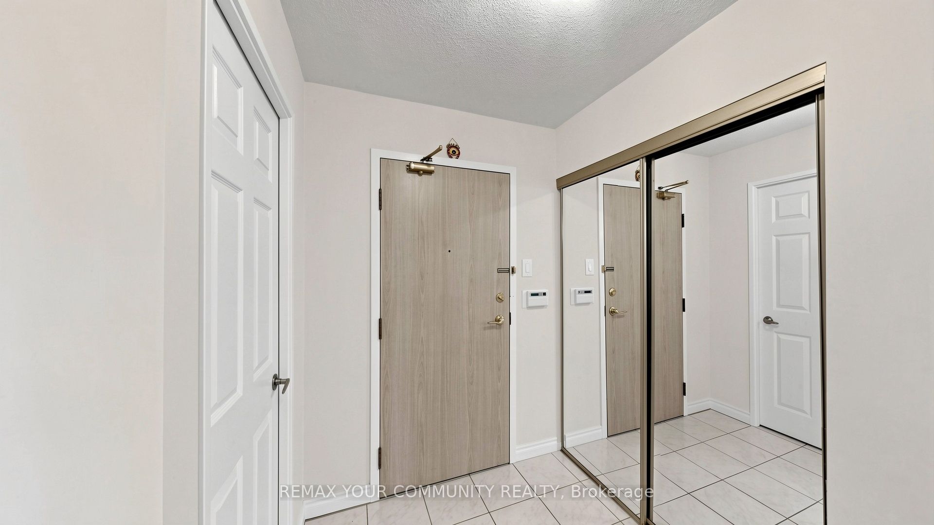 20 Harding Boulevard W 1109 Property Photo 23