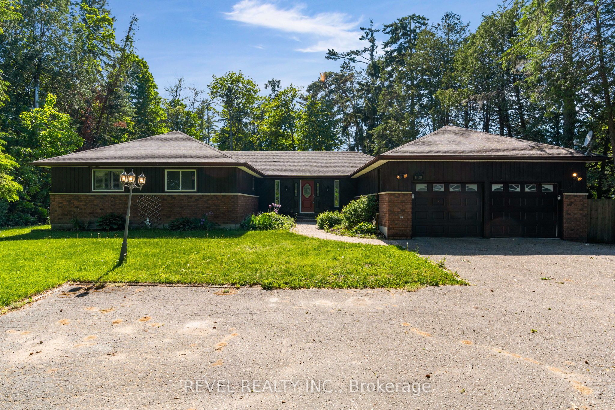 3964 Grove Place Property Photo 2