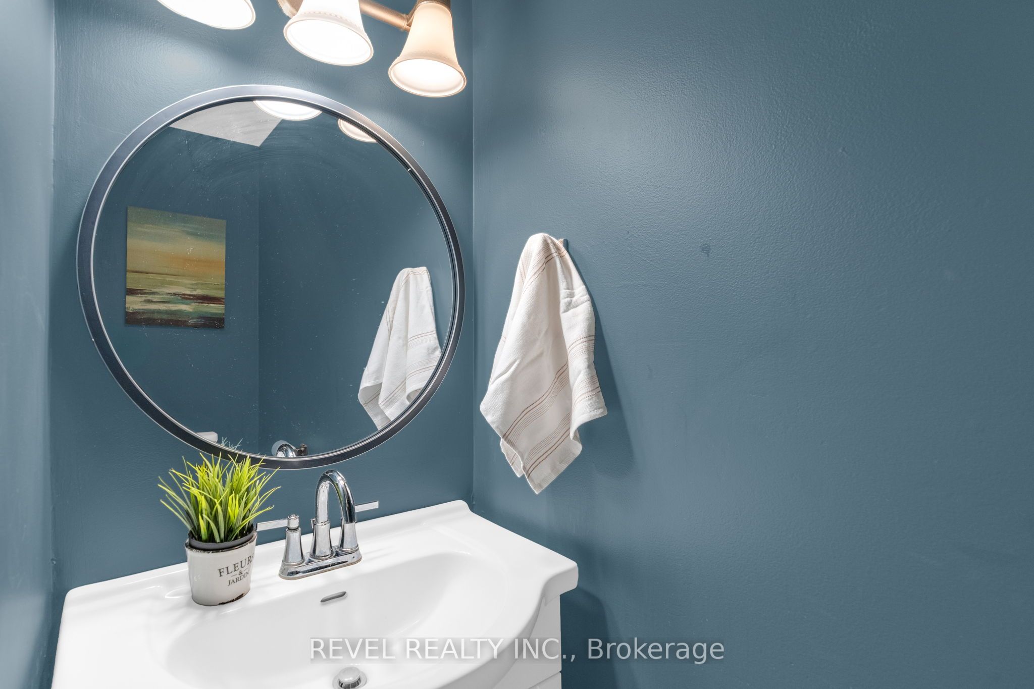 3964 Grove Place Property Photo 13