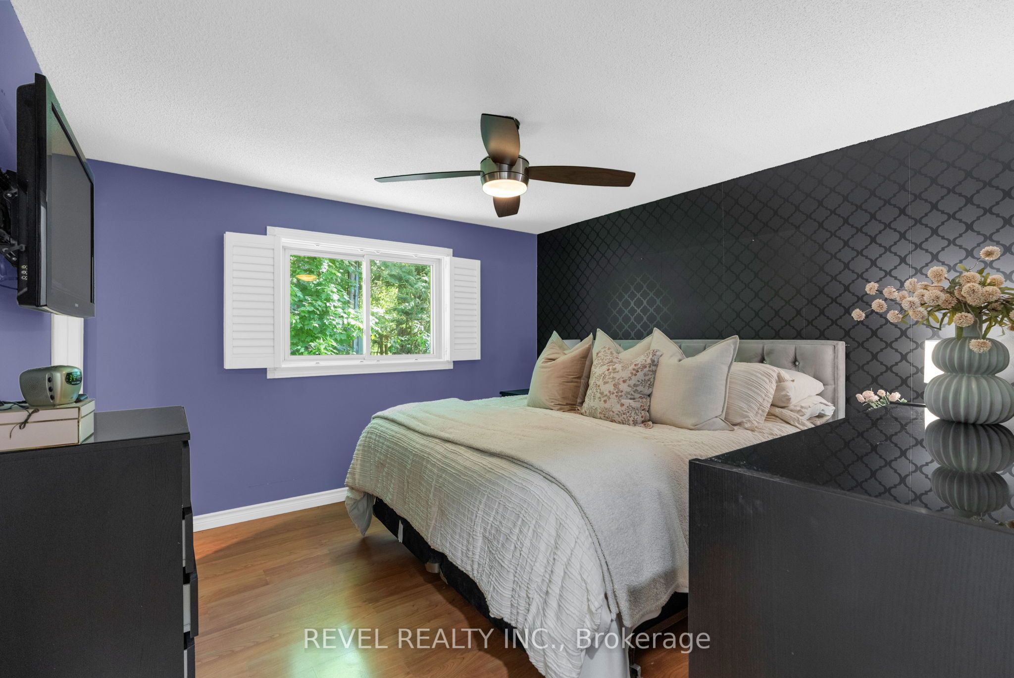 3964 Grove Place Property Photo 14