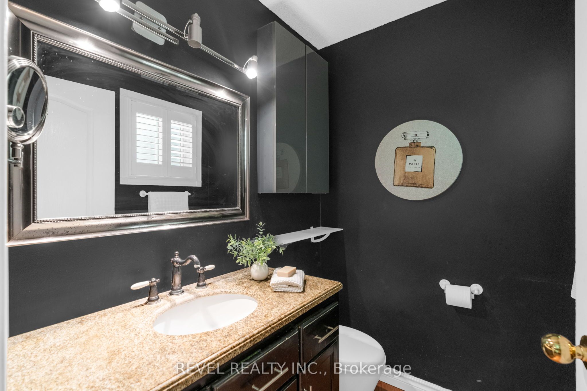 3964 Grove Place Property Photo 16