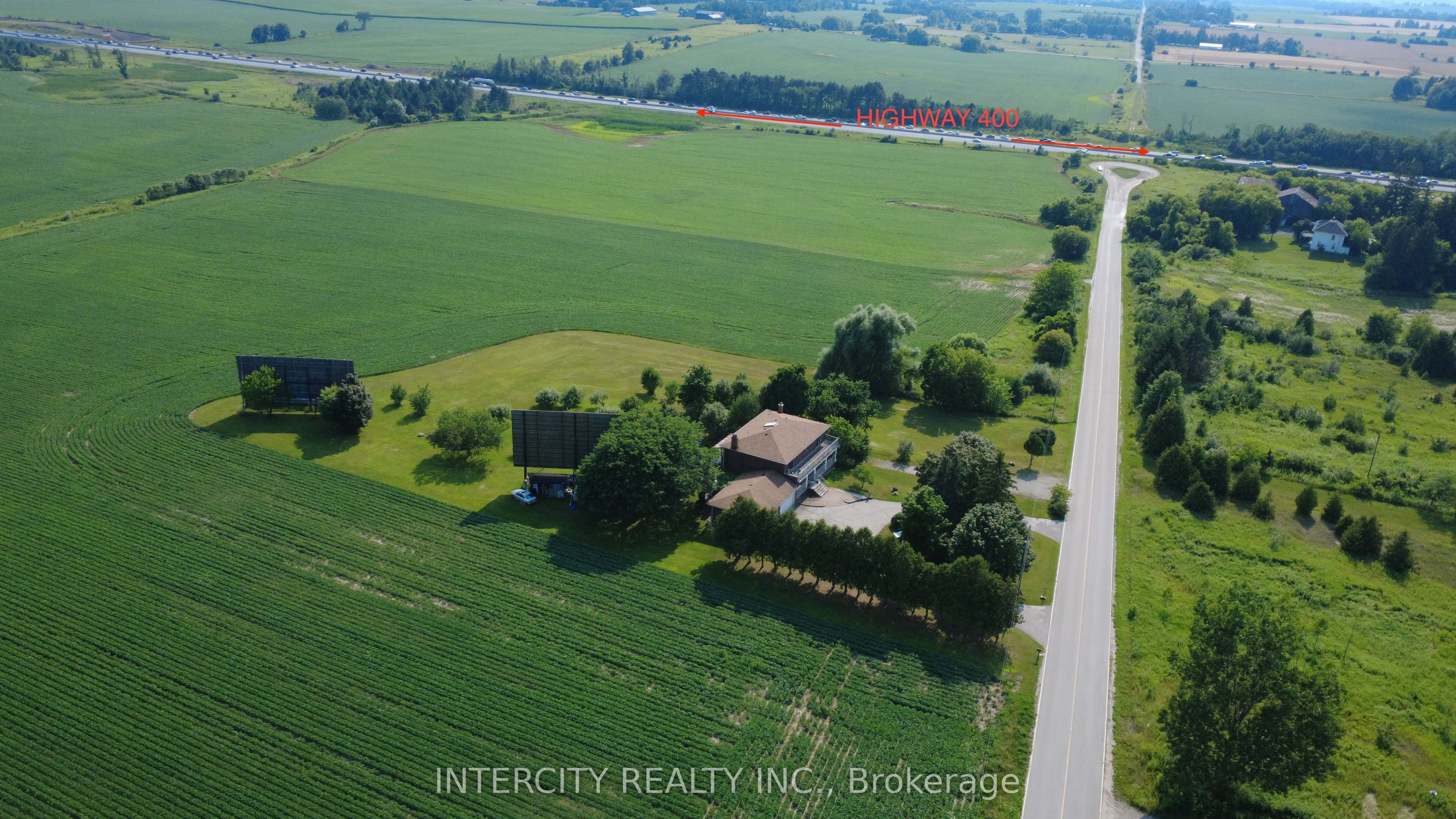 3525 Tenth Line Property Photo 5
