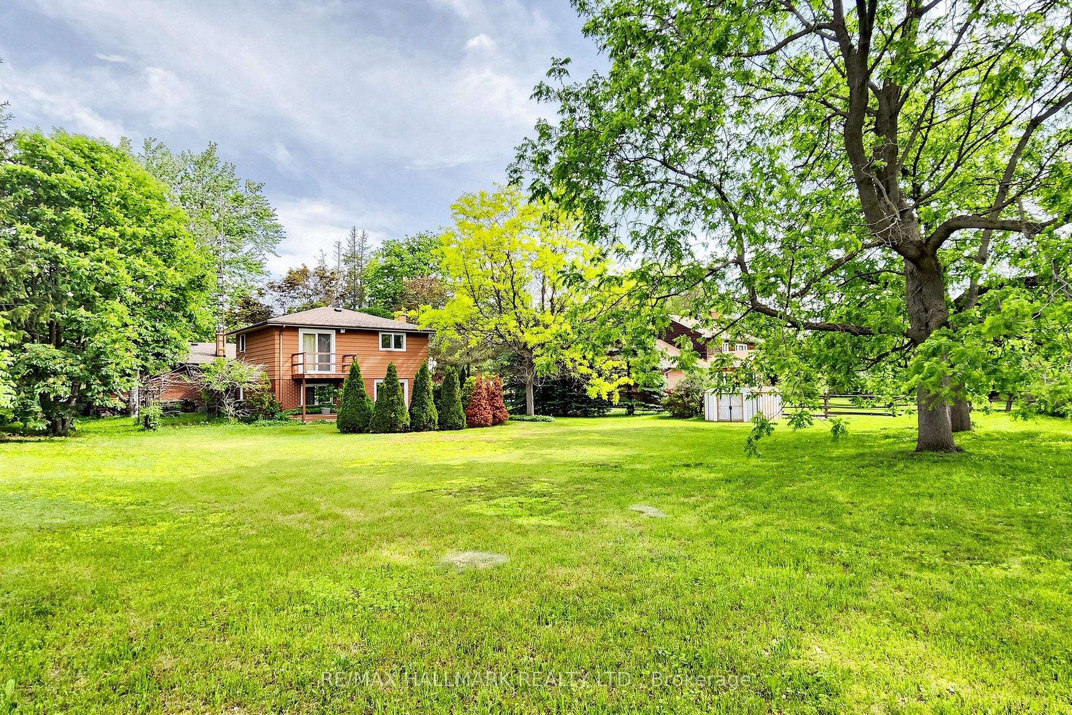 5193 Aurora Road Property Photo 6
