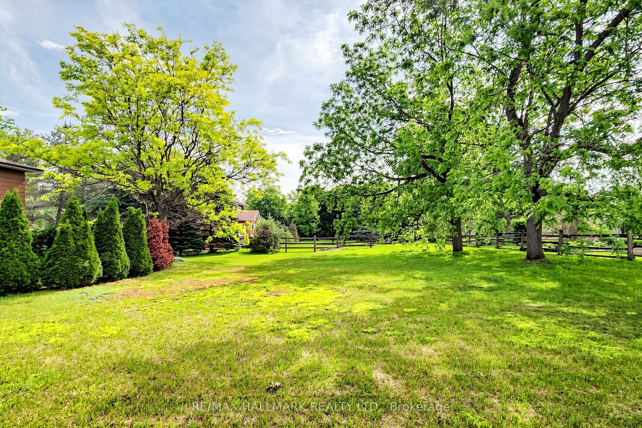 5193 Aurora Road Property Photo 7