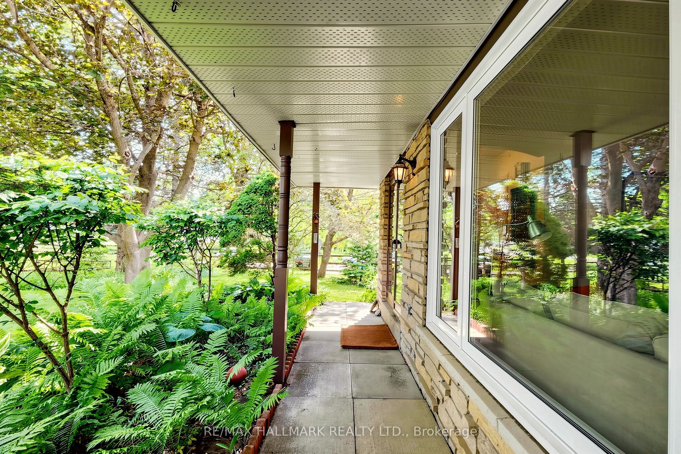 5193 Aurora Road Property Photo 9