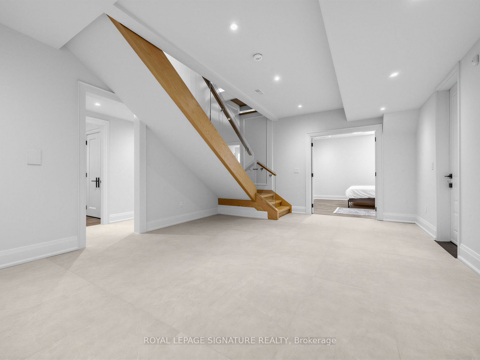 73 Starlight Crescent Property Photo 40