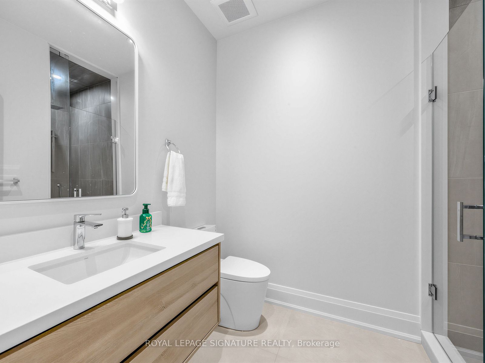 73 Starlight Crescent Property Photo 42