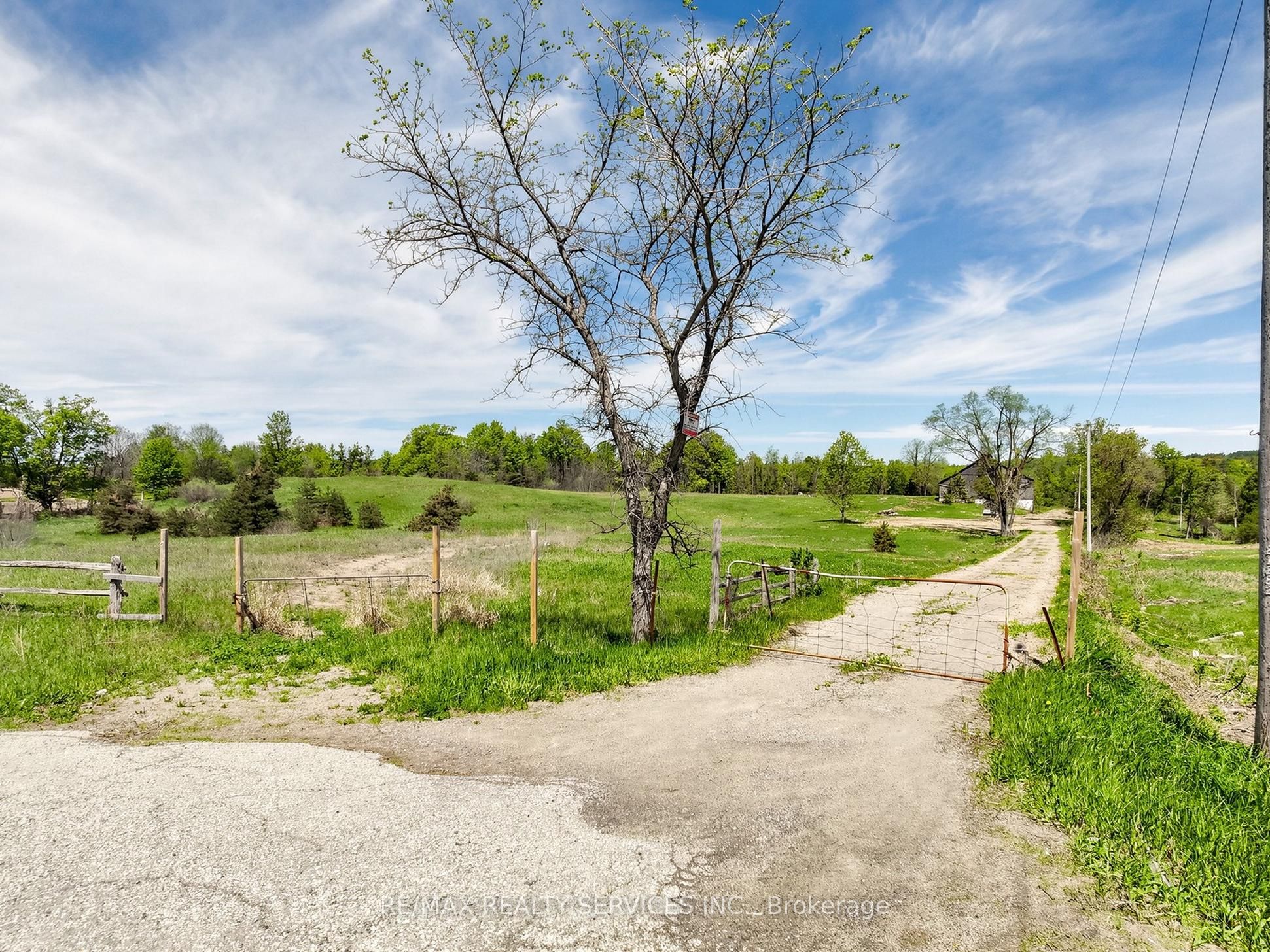 10054 Highway 9 Property Photo 1