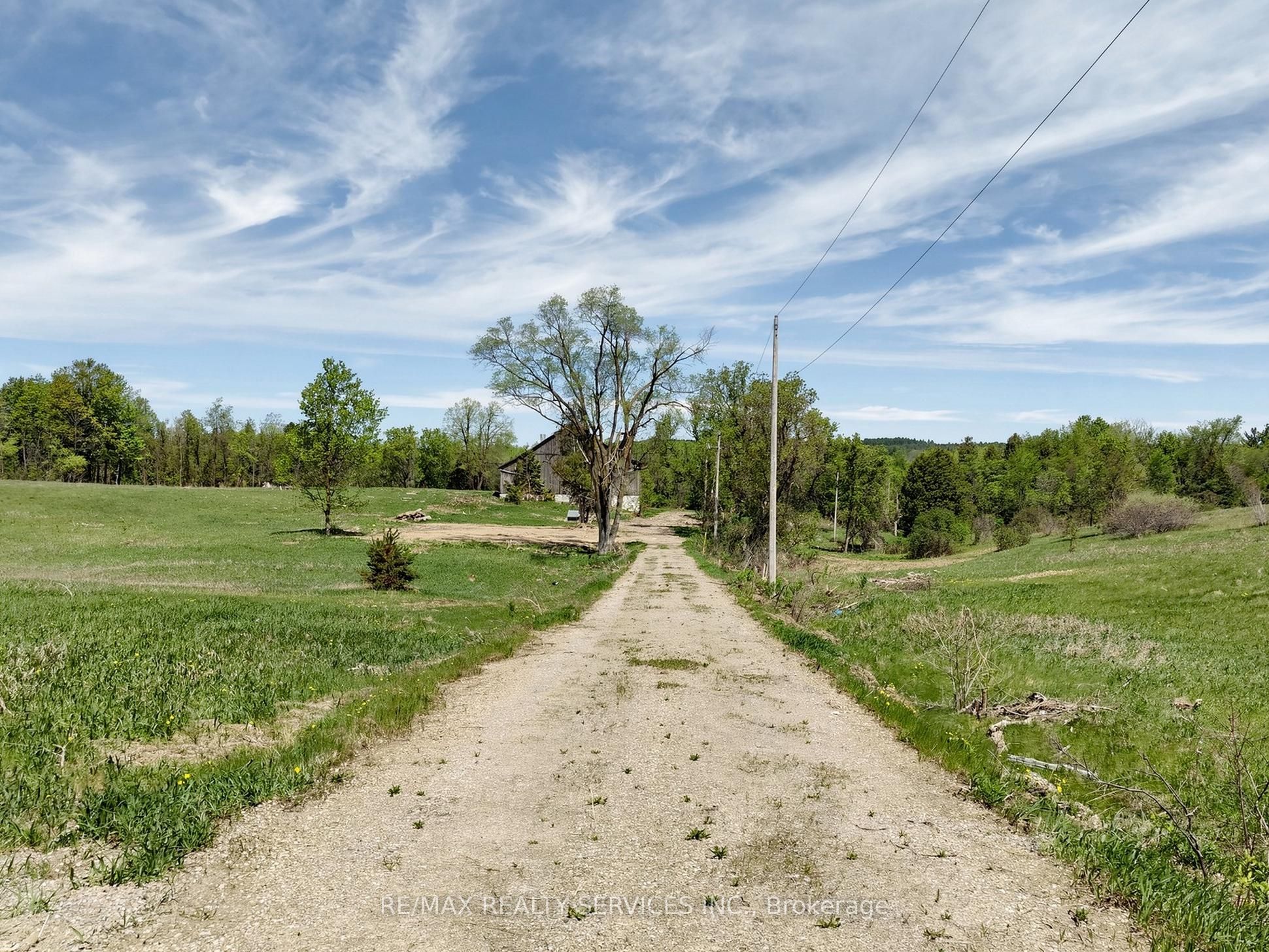 10054 Highway 9 Property Photo 2