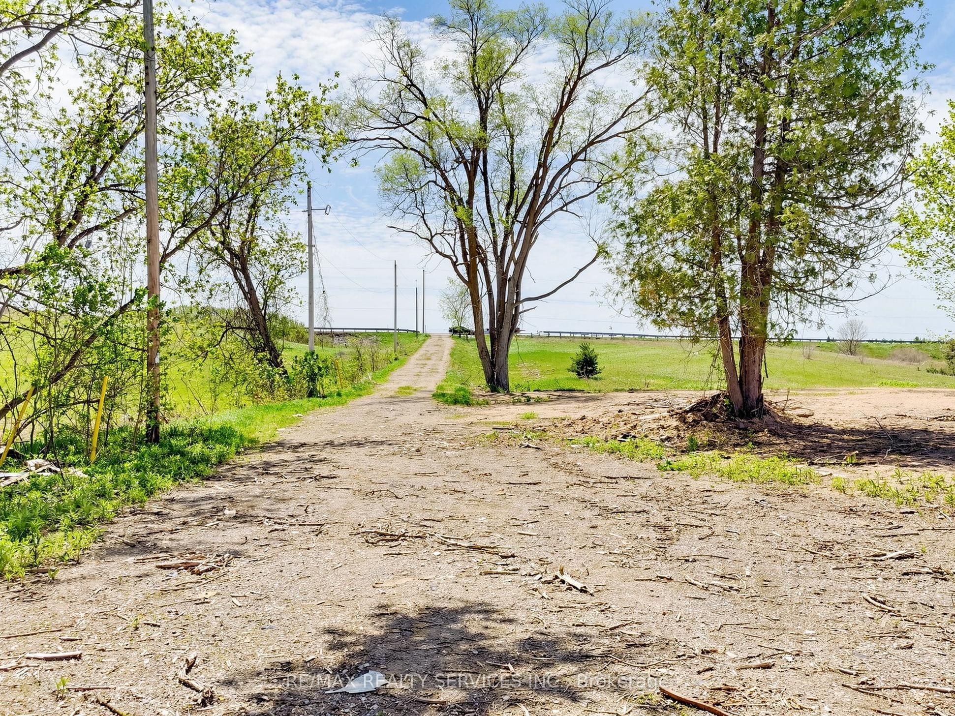 10054 Highway 9 Property Photo 3