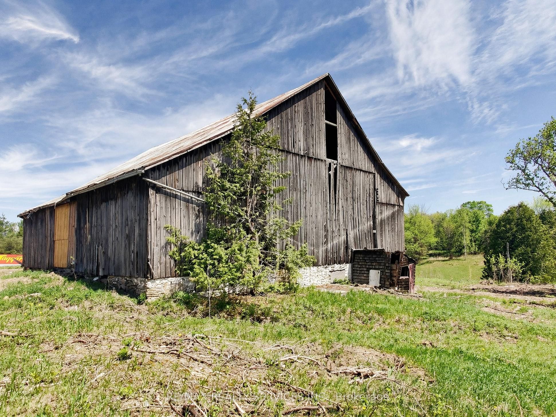 10054 Highway 9 Property Photo 6