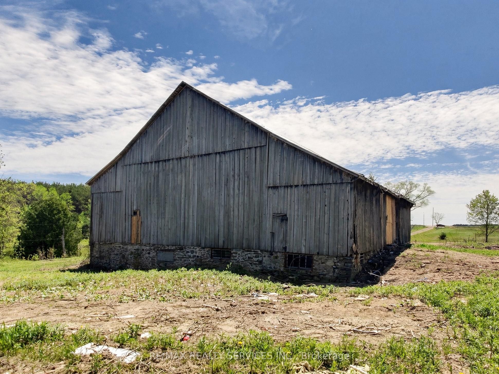 10054 Highway 9 Property Photo 8