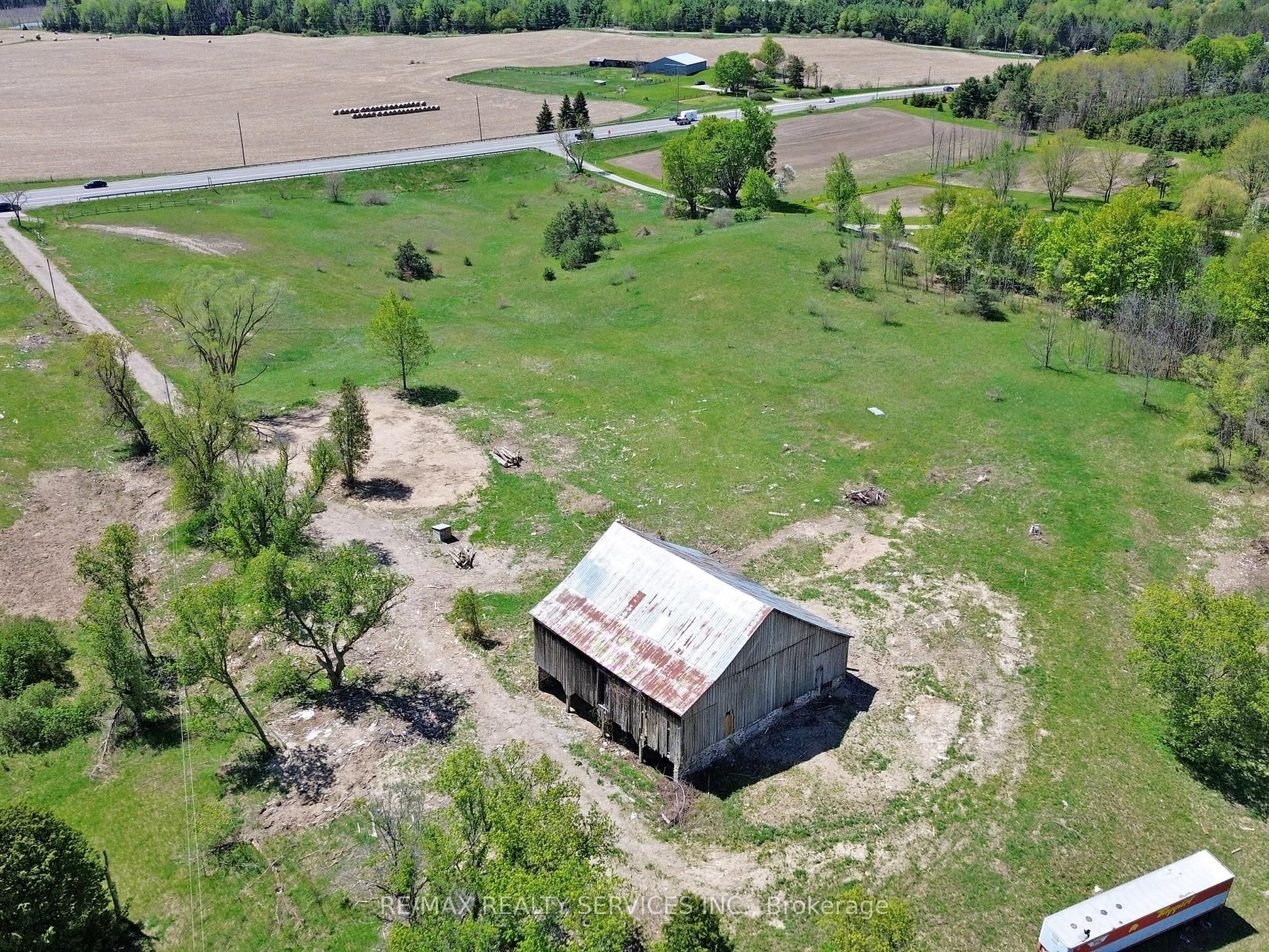 10054 Highway 9 Property Photo 14