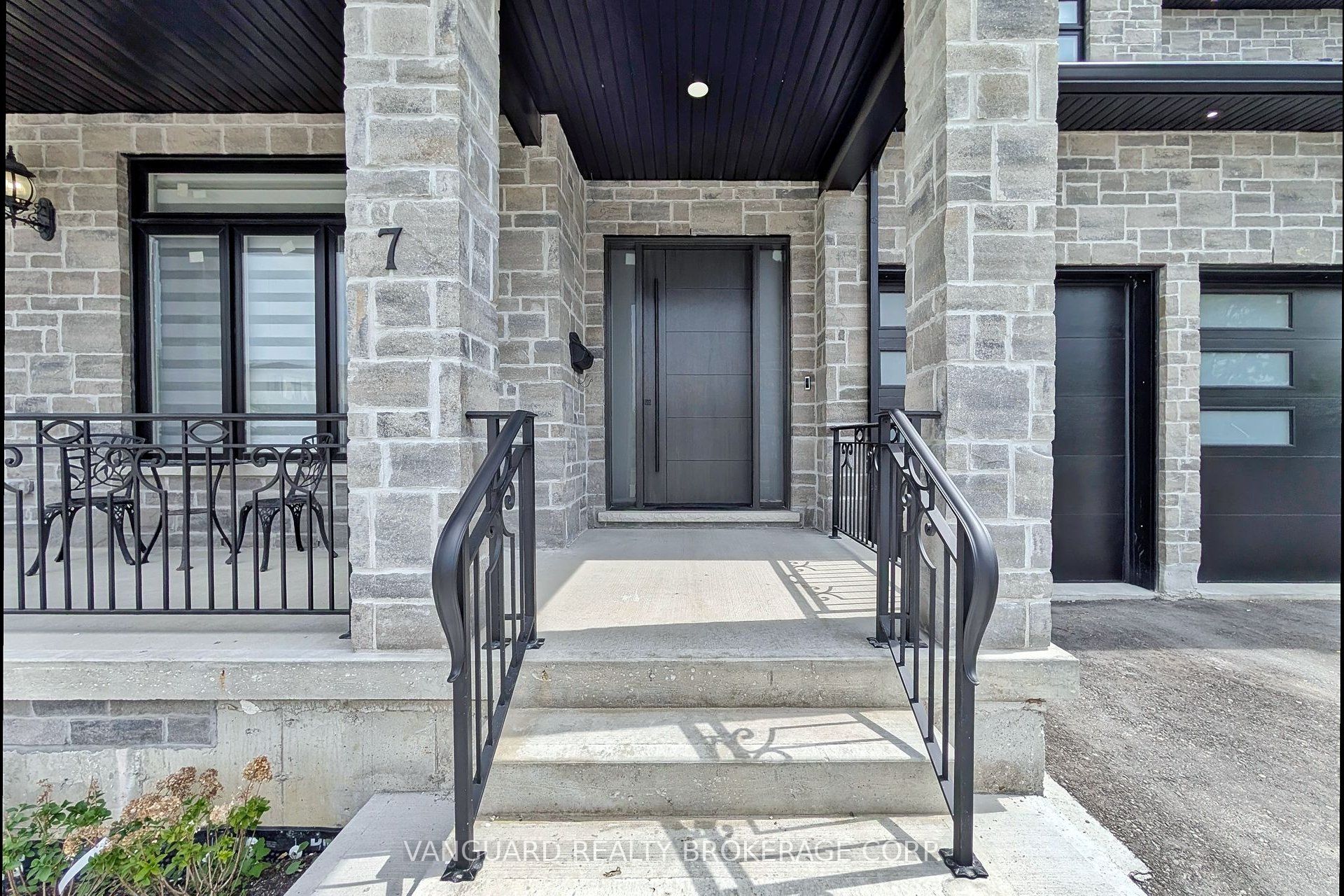 7 Houston Road Property Photo 2