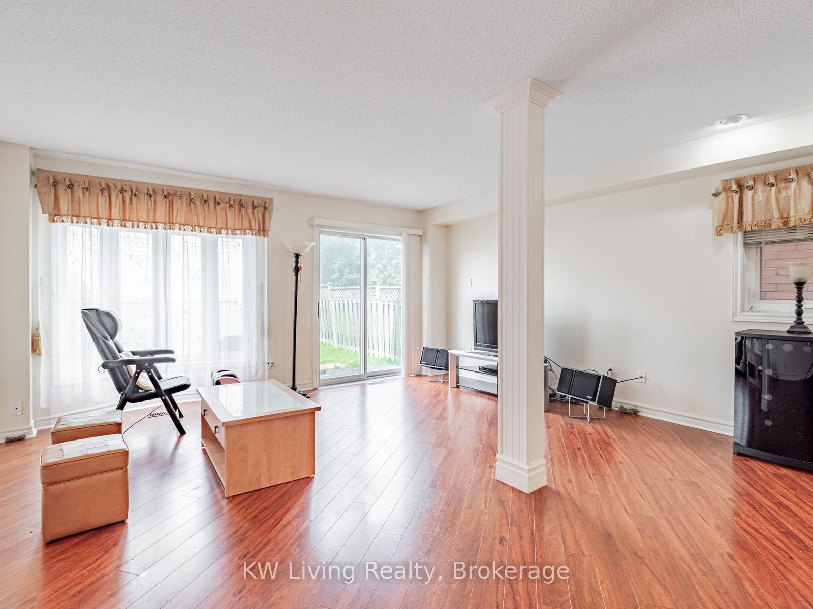 253 Milliken Meadows Drive Property Photo 3