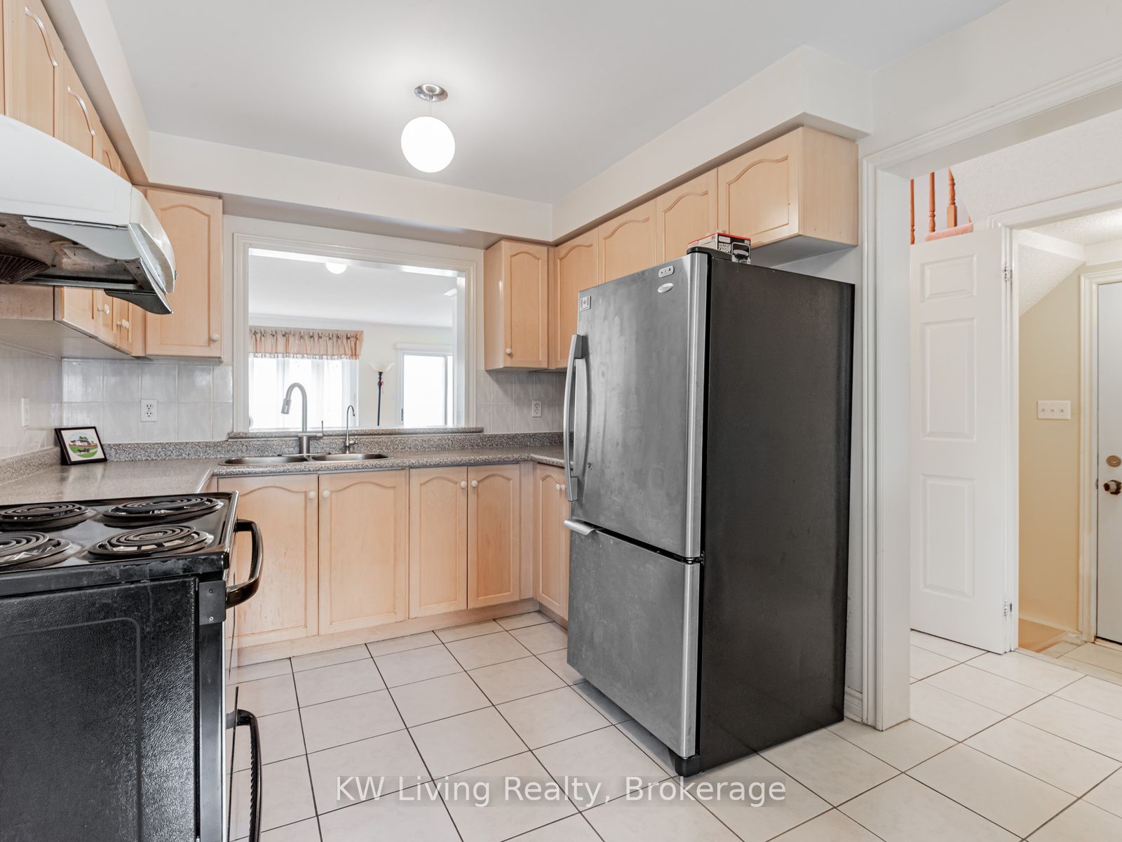 253 Milliken Meadows Drive Property Photo 6