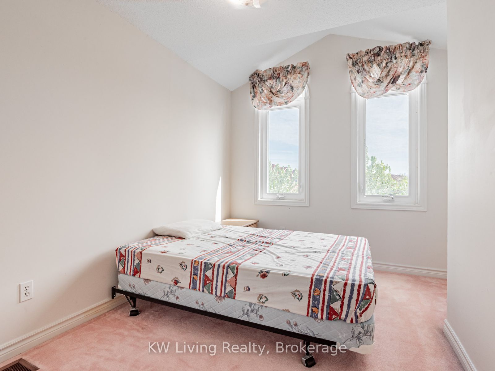 253 Milliken Meadows Drive Property Photo 14