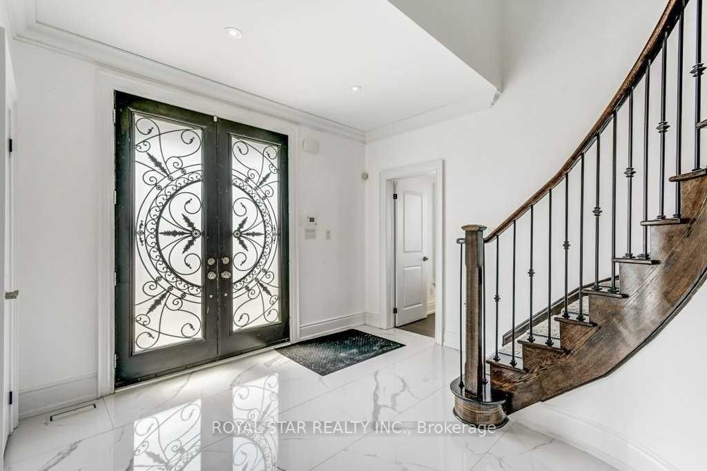 1409 Lormel Gate Avenue Property Photo 4