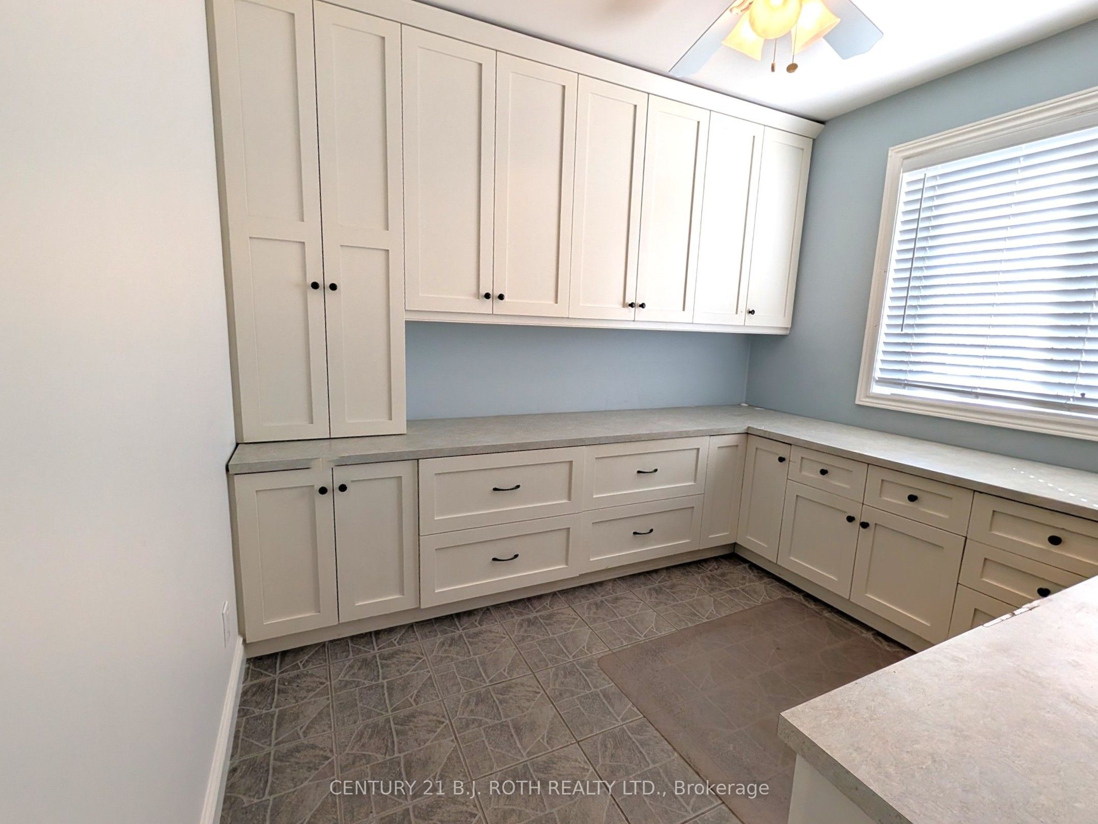 888 Innisfil Beach Road Property Photo 23