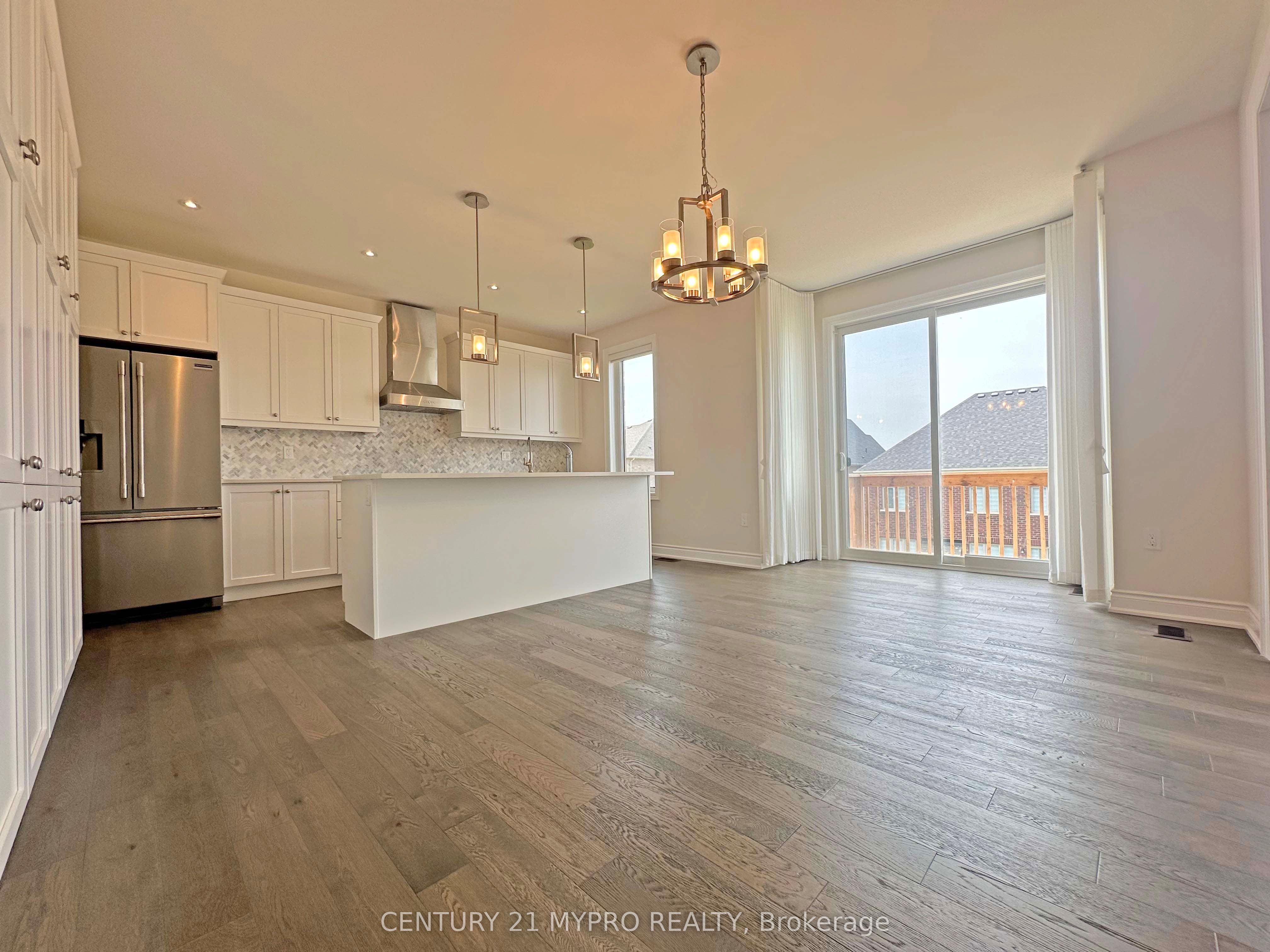 401 Seaview Heights Property Photo 3