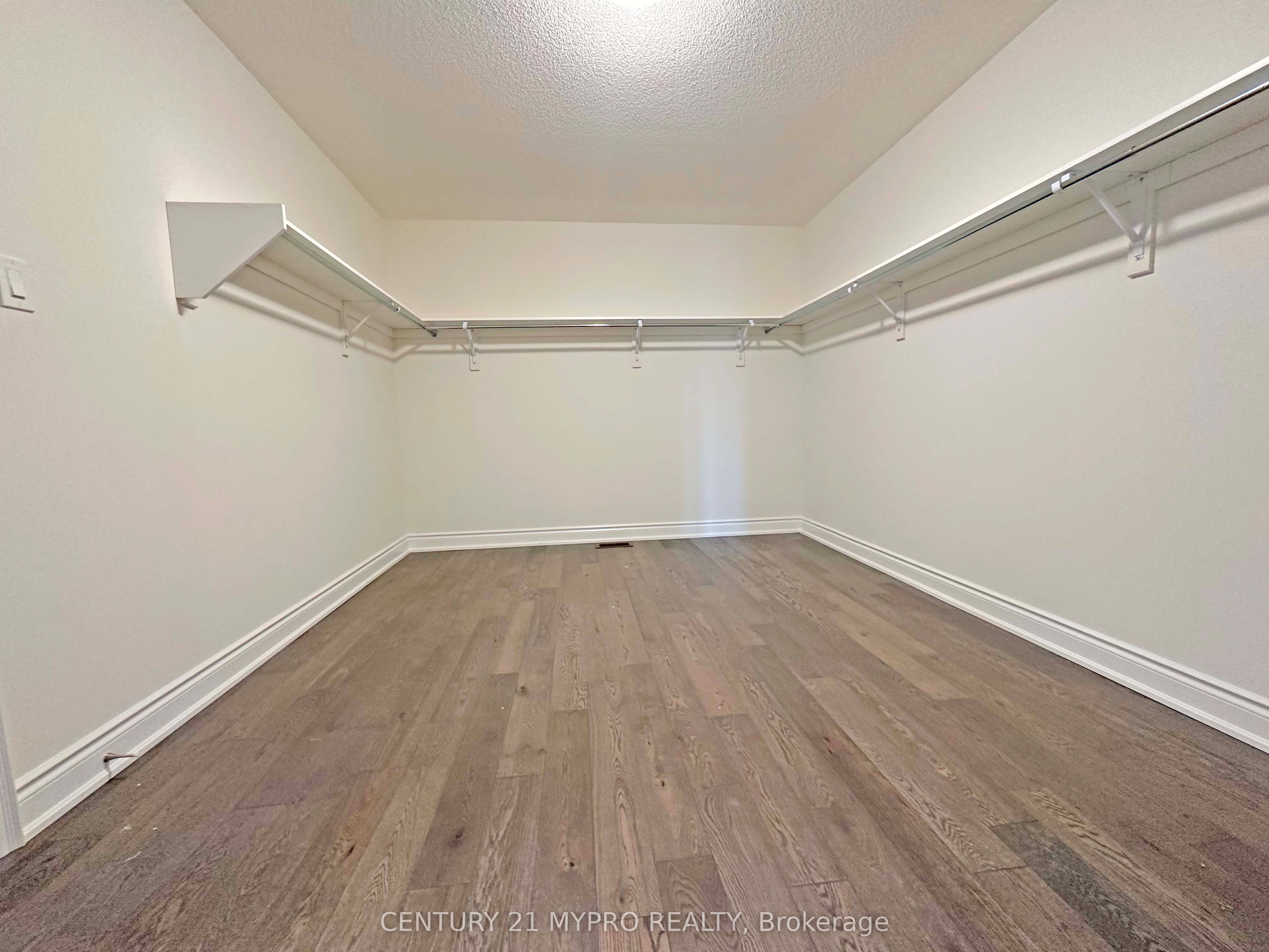 401 Seaview Heights Property Photo 9