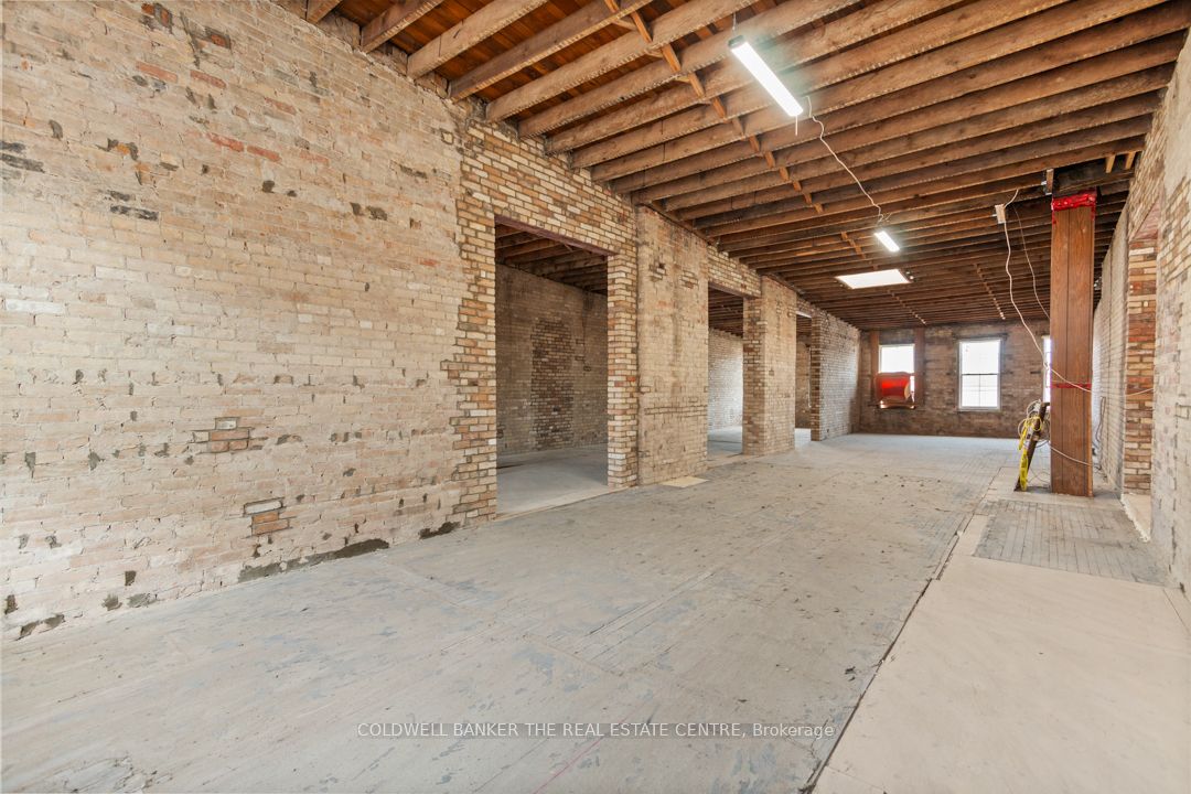 193 Main Street S Property Photo 20