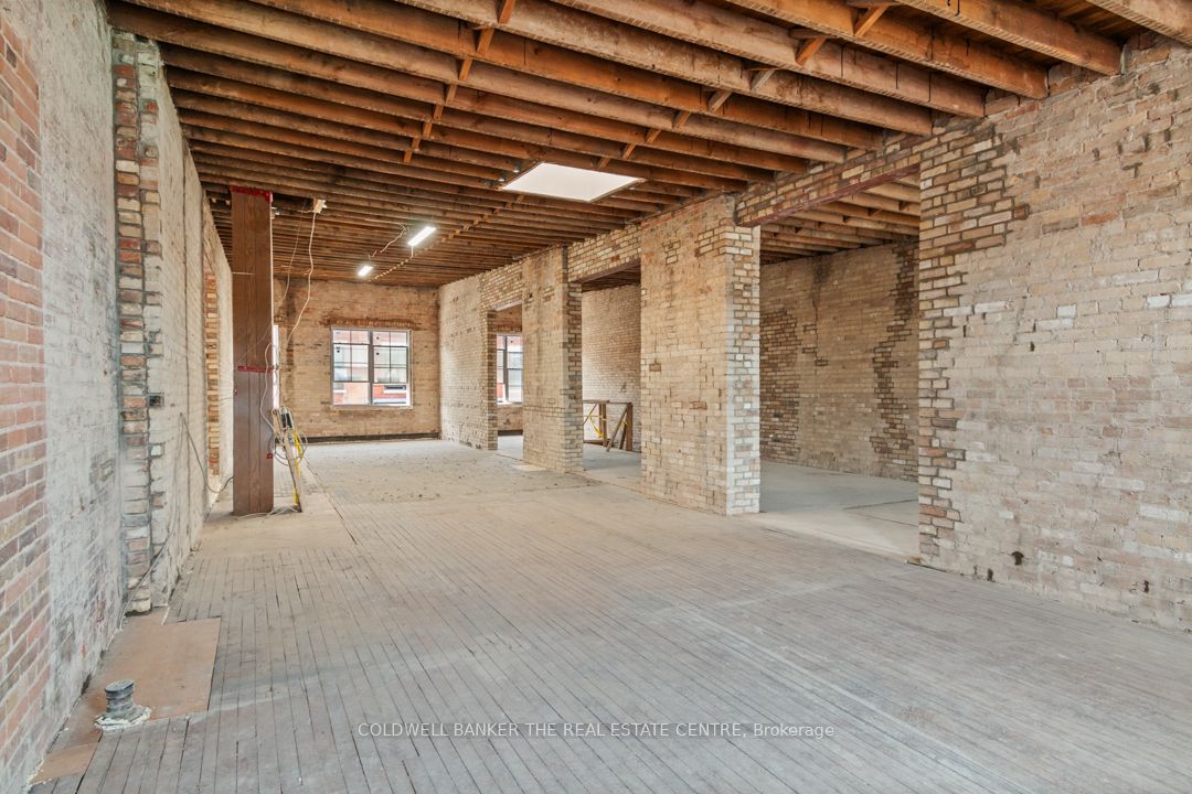 193 Main Street S Property Photo 25