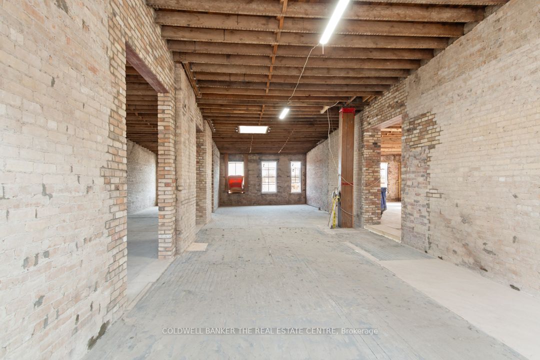 193 Main Street S Property Photo 27