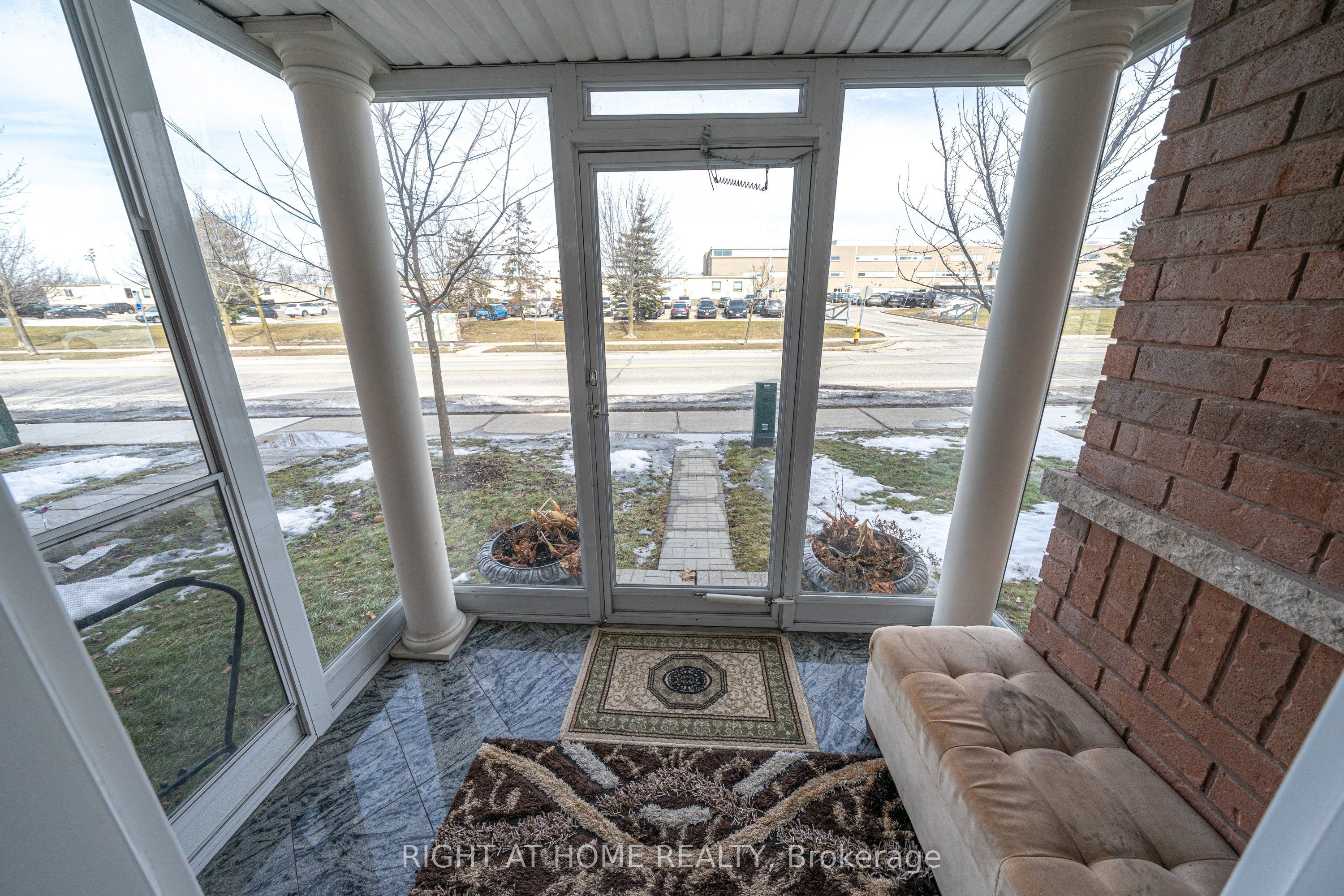 47 Davos Road Property Photo 5