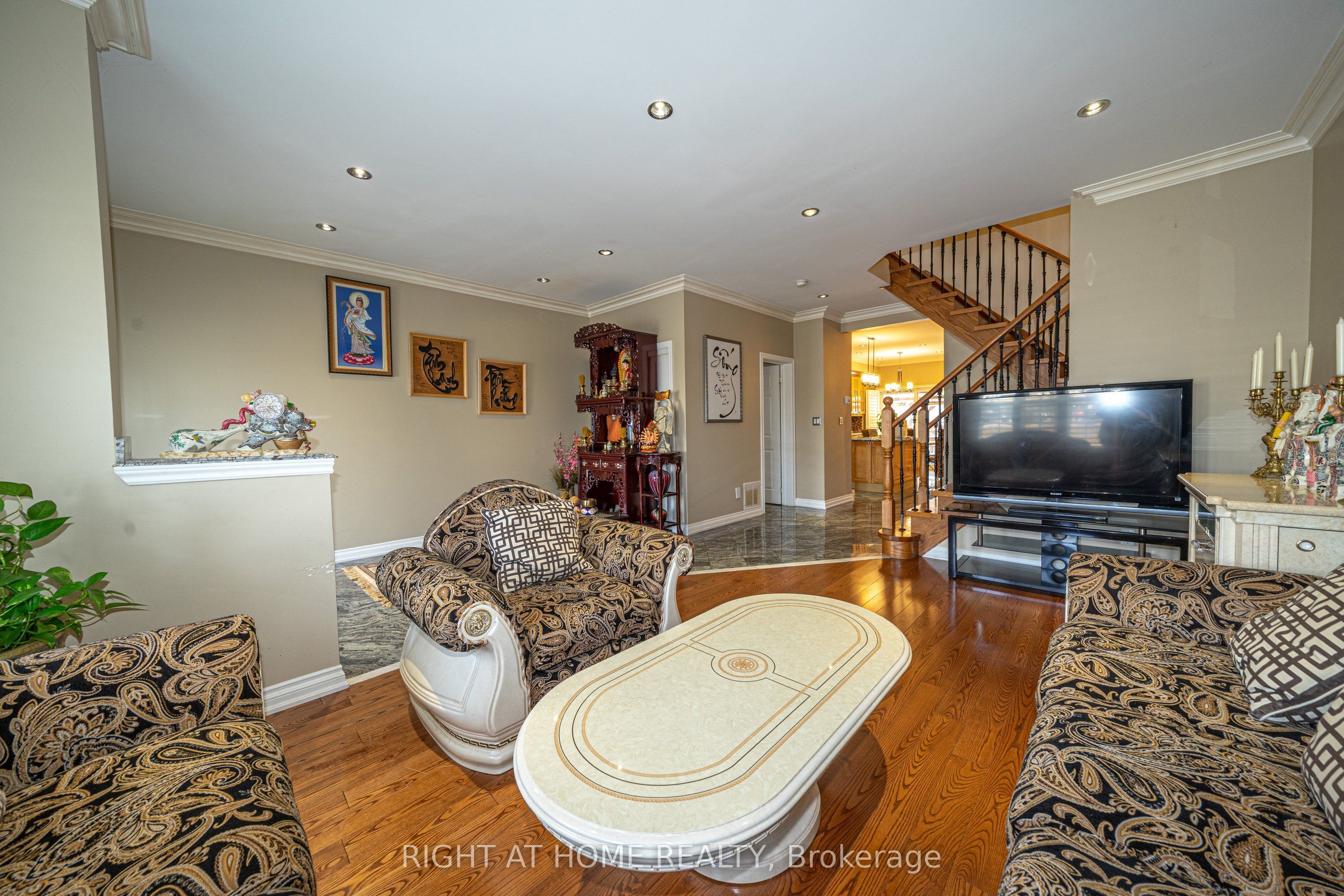 47 Davos Road Property Photo 10