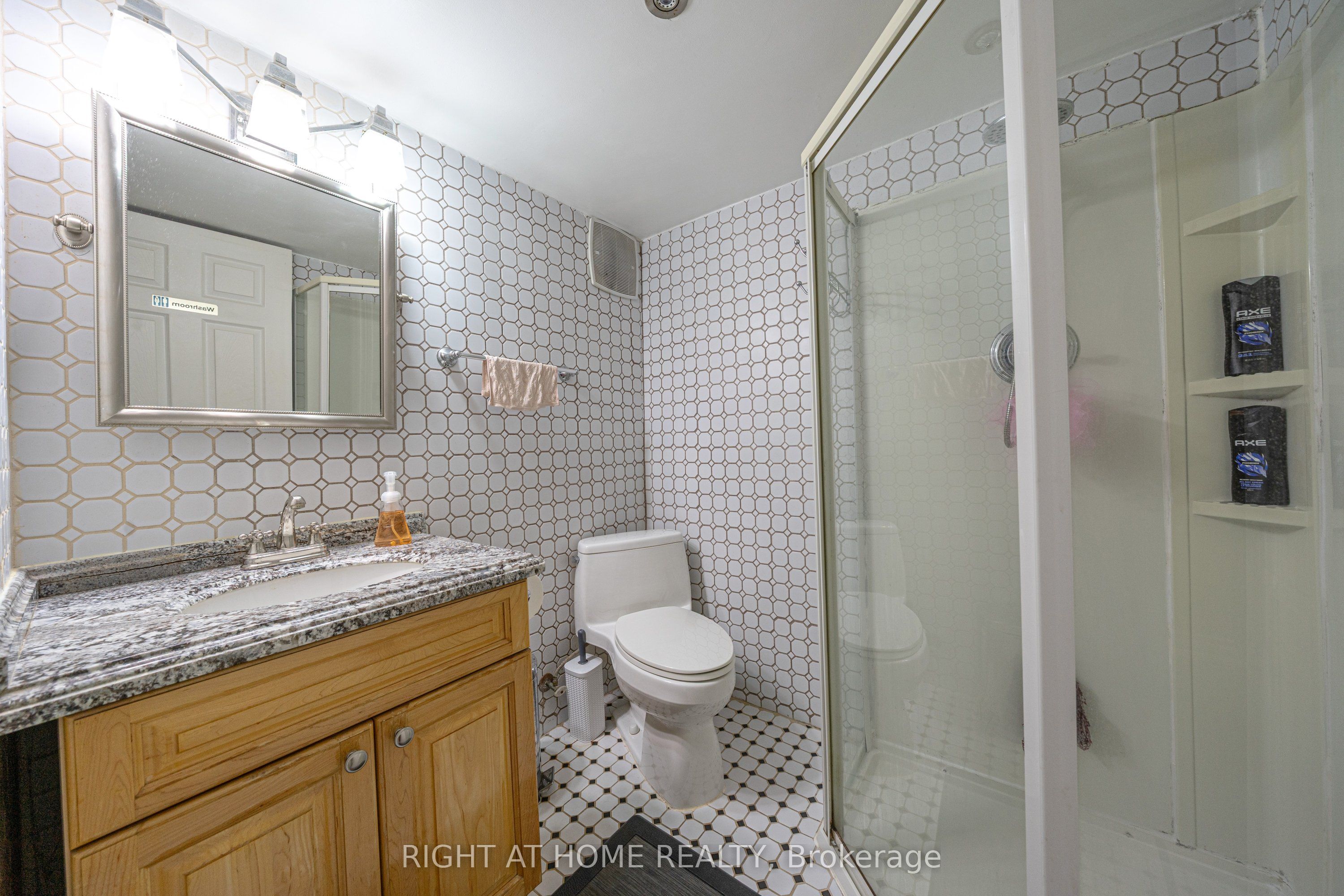 47 Davos Road Property Photo 35