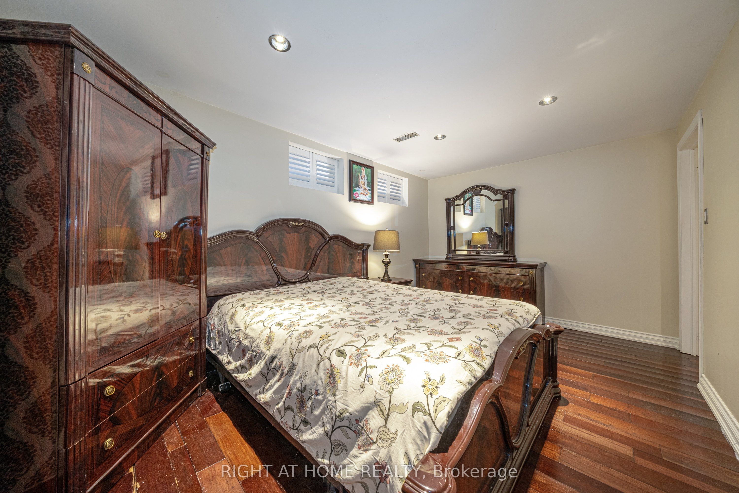 47 Davos Road Property Photo 38