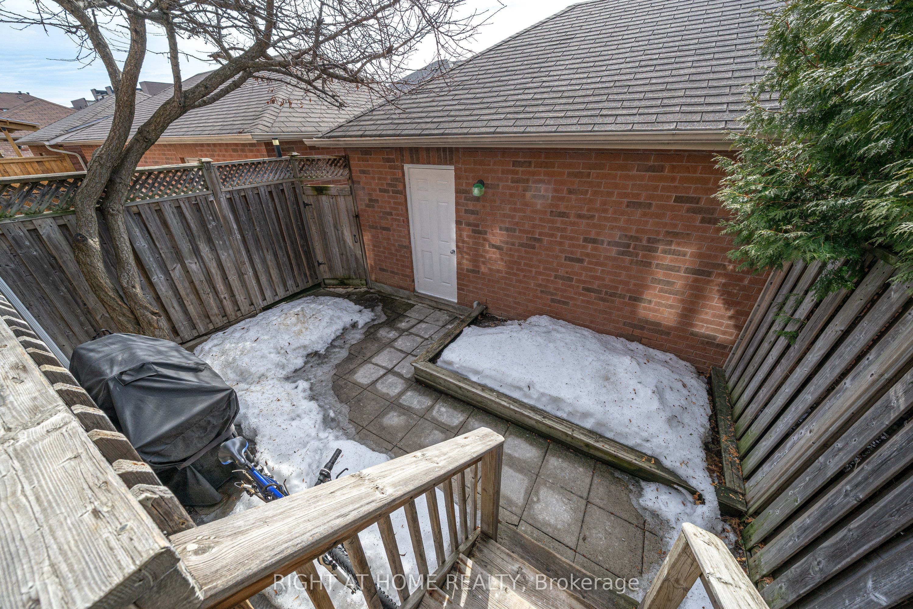 47 Davos Road Property Photo 42