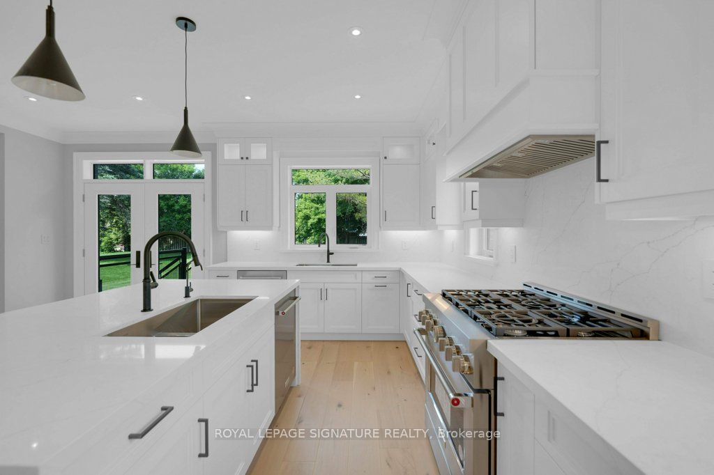 92 Howard Road Property Photo 11