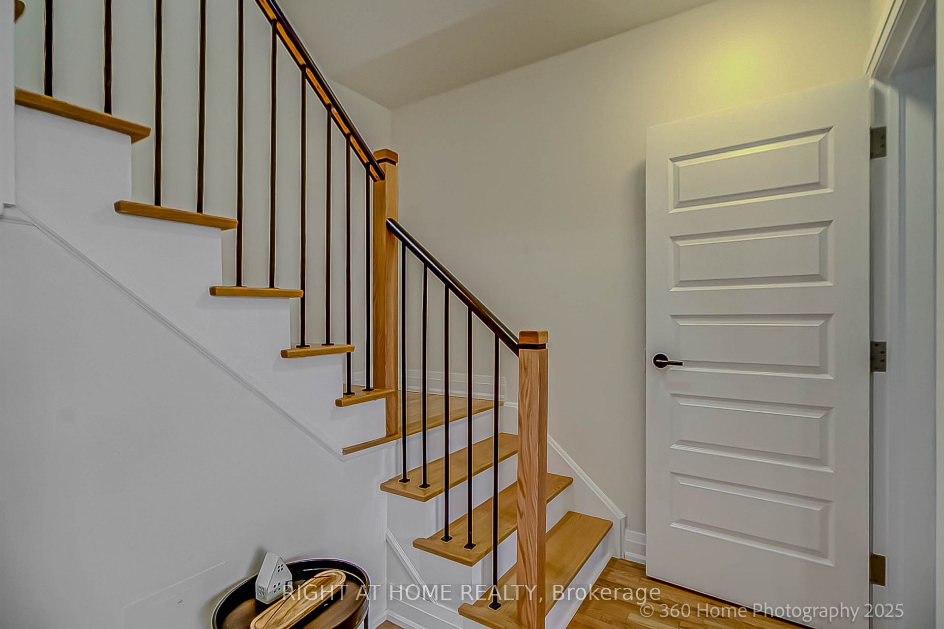 8169 Kipling Avenue 31 Property Photo 11