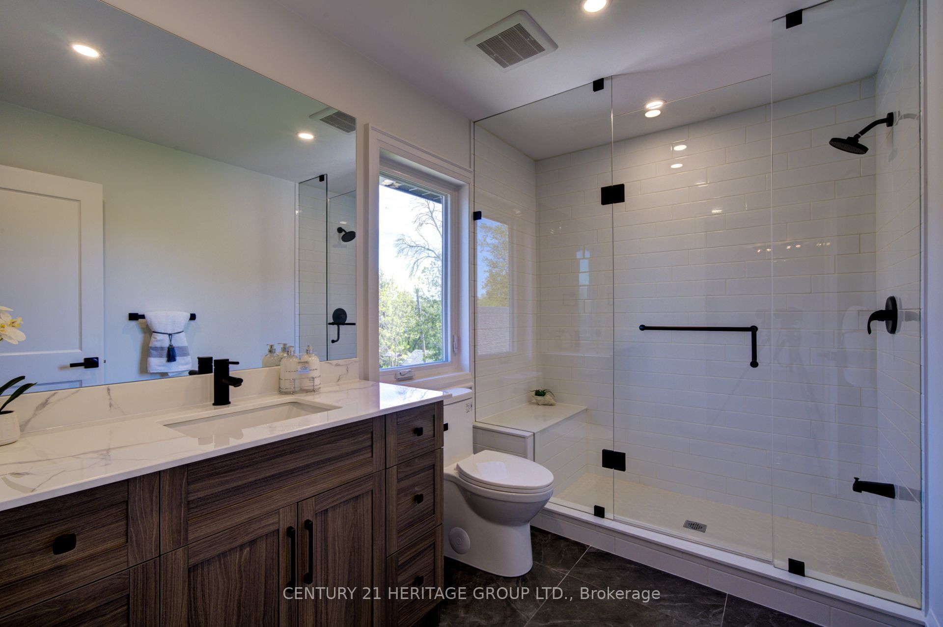 802 Willowview Road Property Photo 28
