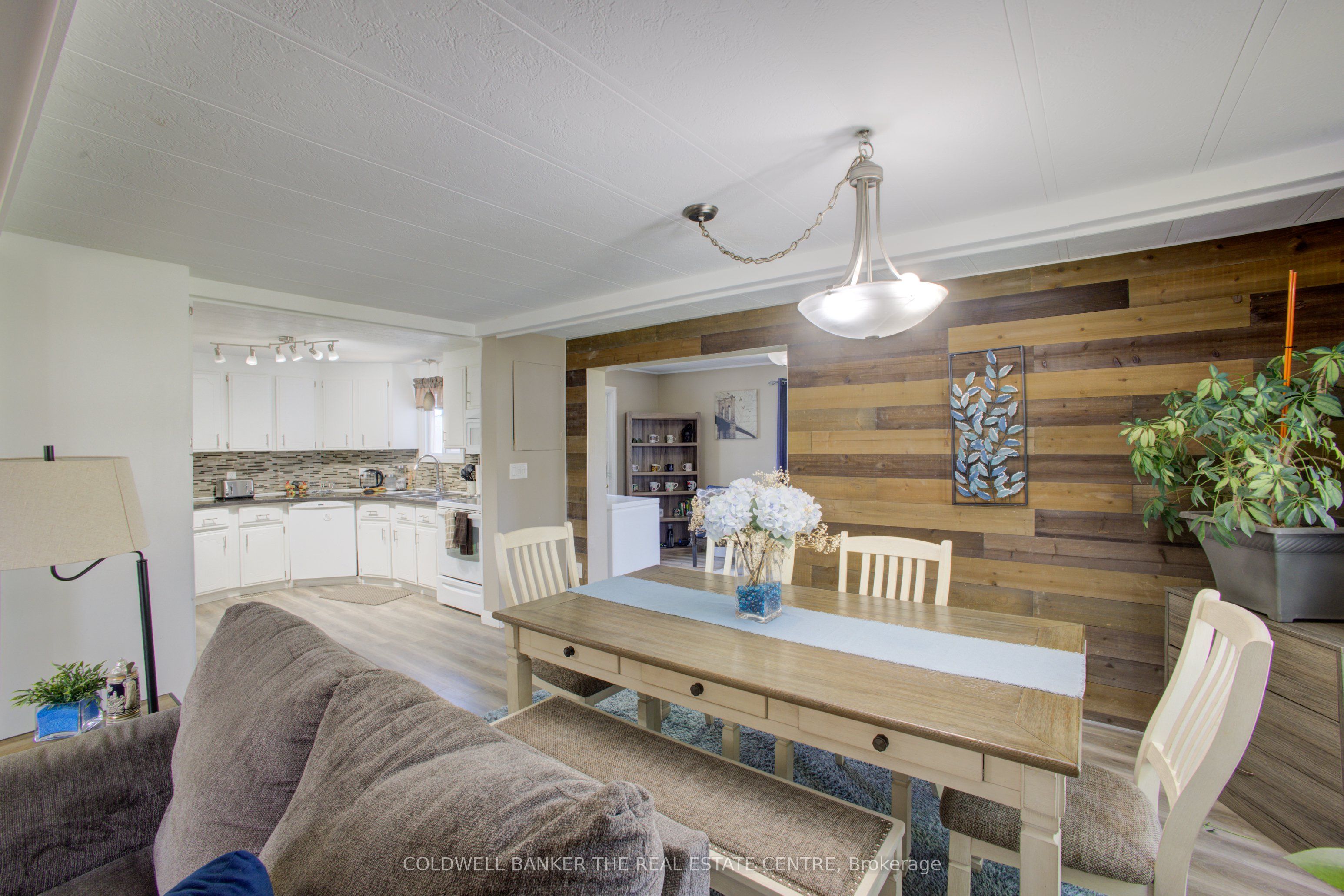36 Linden Lane Property Photo 11