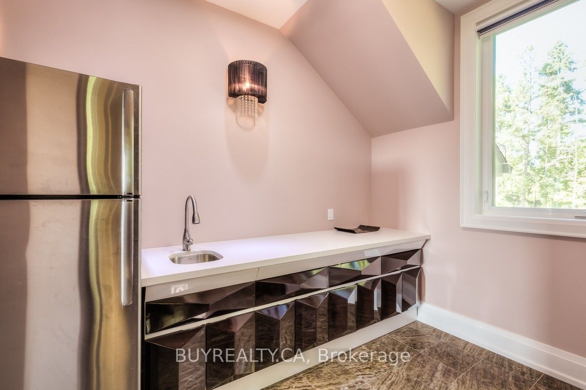 2530 King Road Property Photo 25