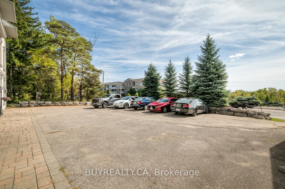2530 King Road Property Photo 35