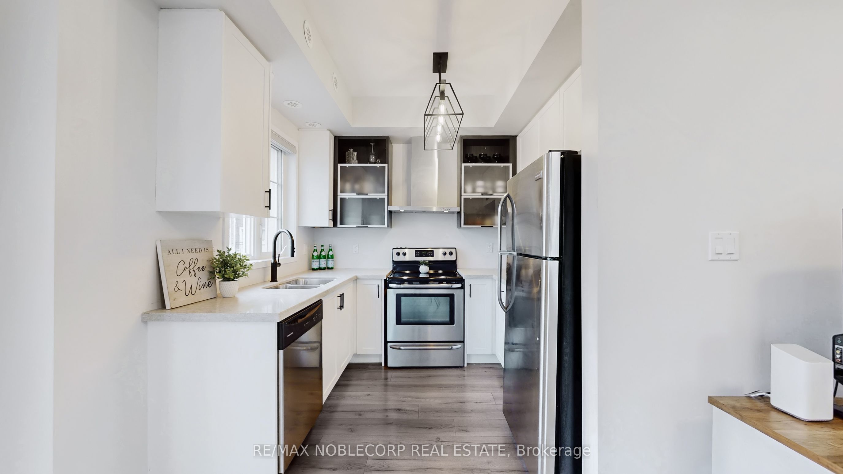 26 Bruce Street E08 Property Photo 1