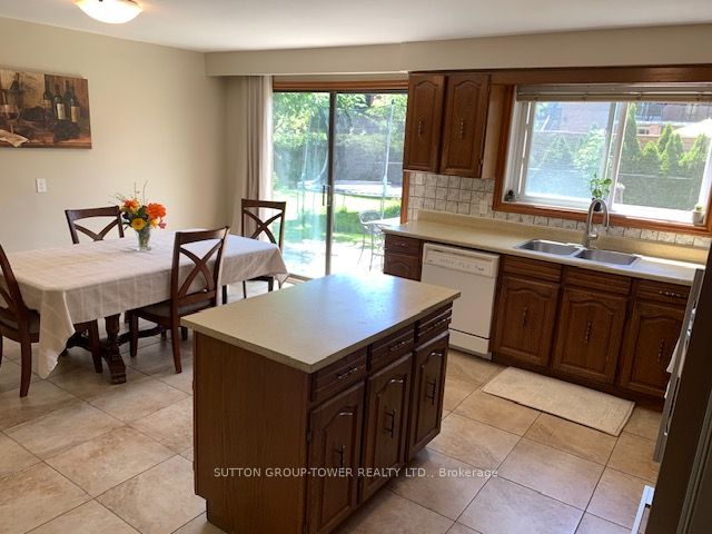 8408 Islington Avenue Property Photo 9