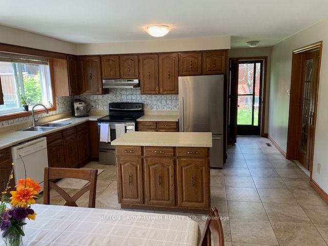 8408 Islington Avenue Property Photo 10
