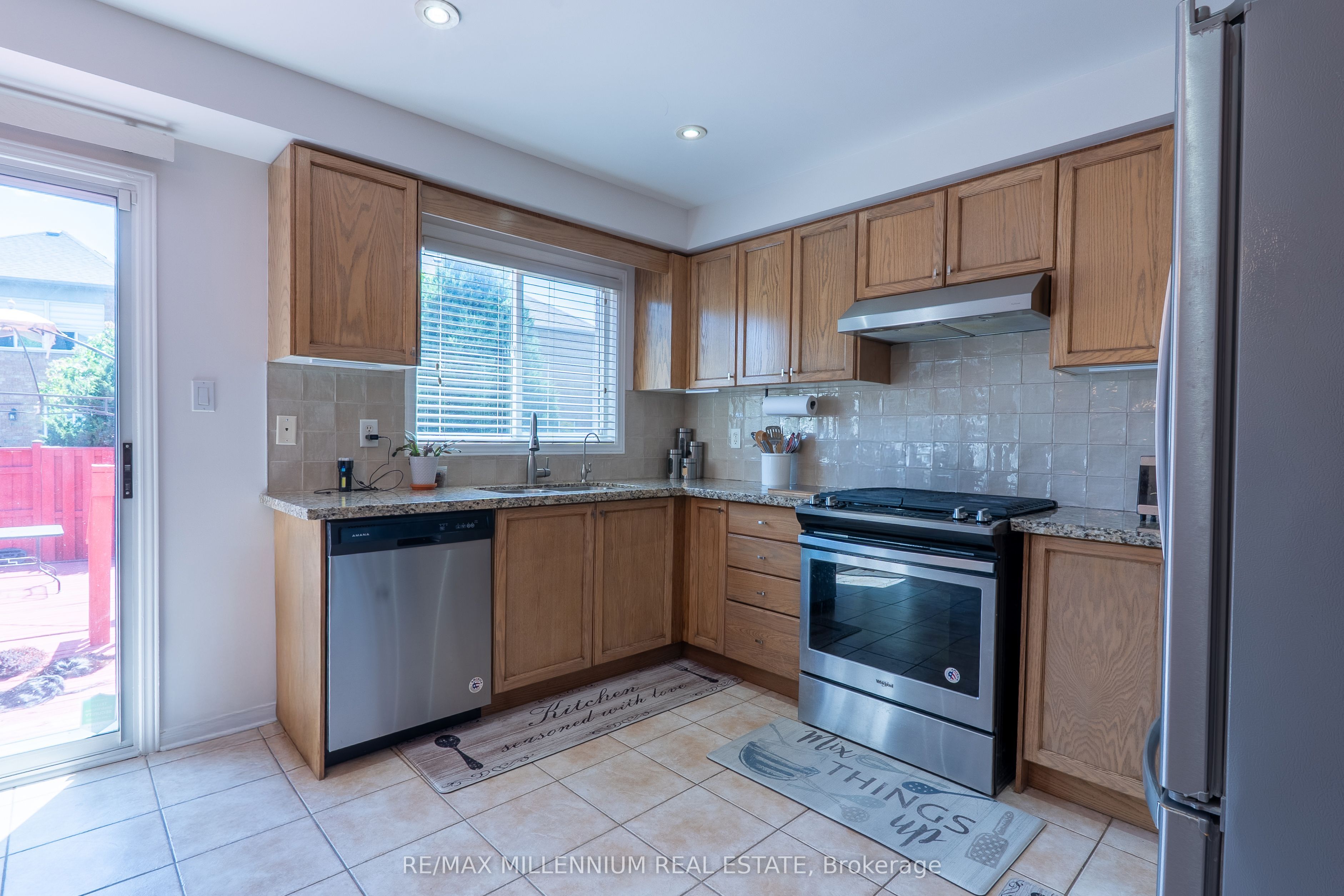 90 Ronan Crescent Property Photo 10