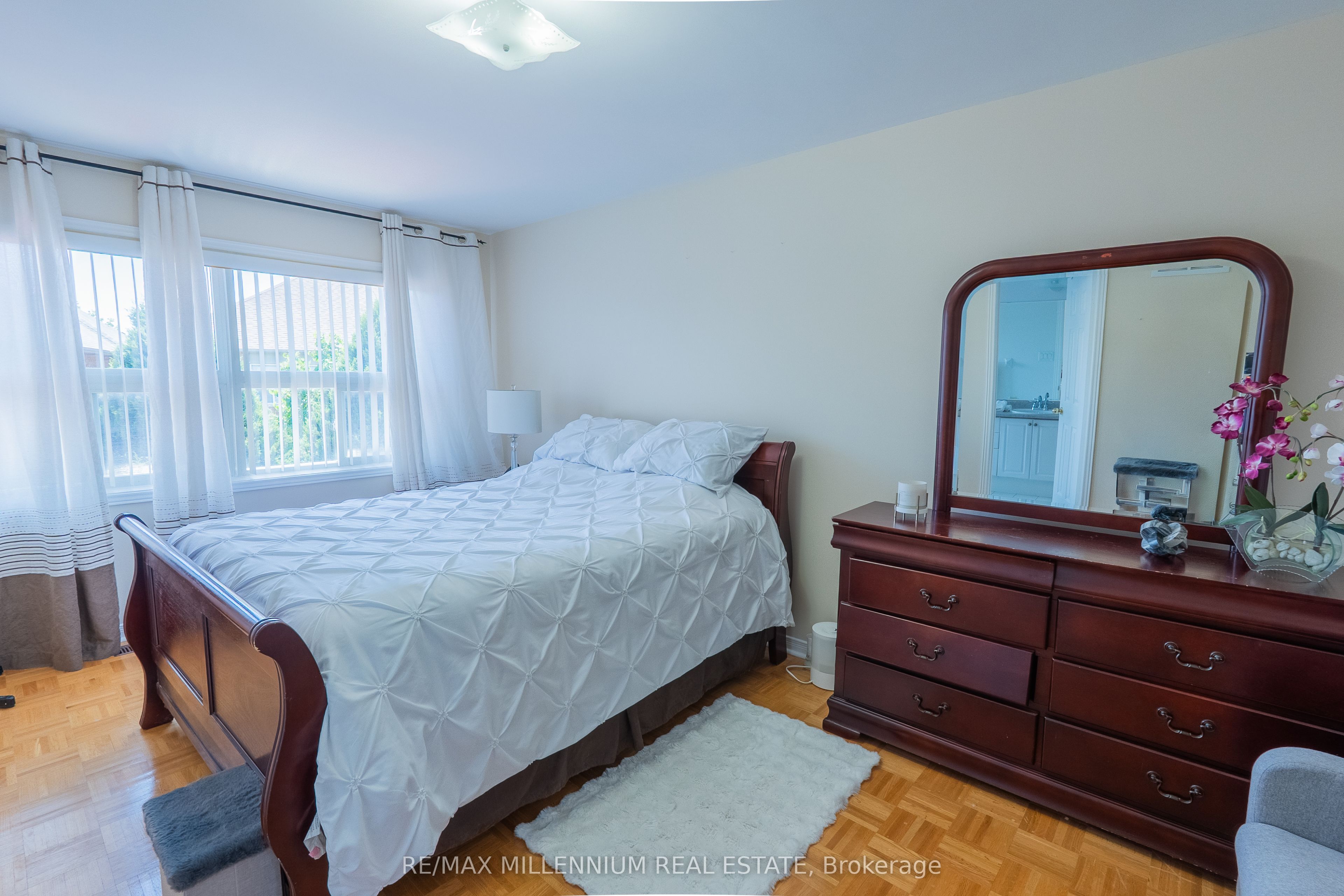 90 Ronan Crescent Property Photo 13