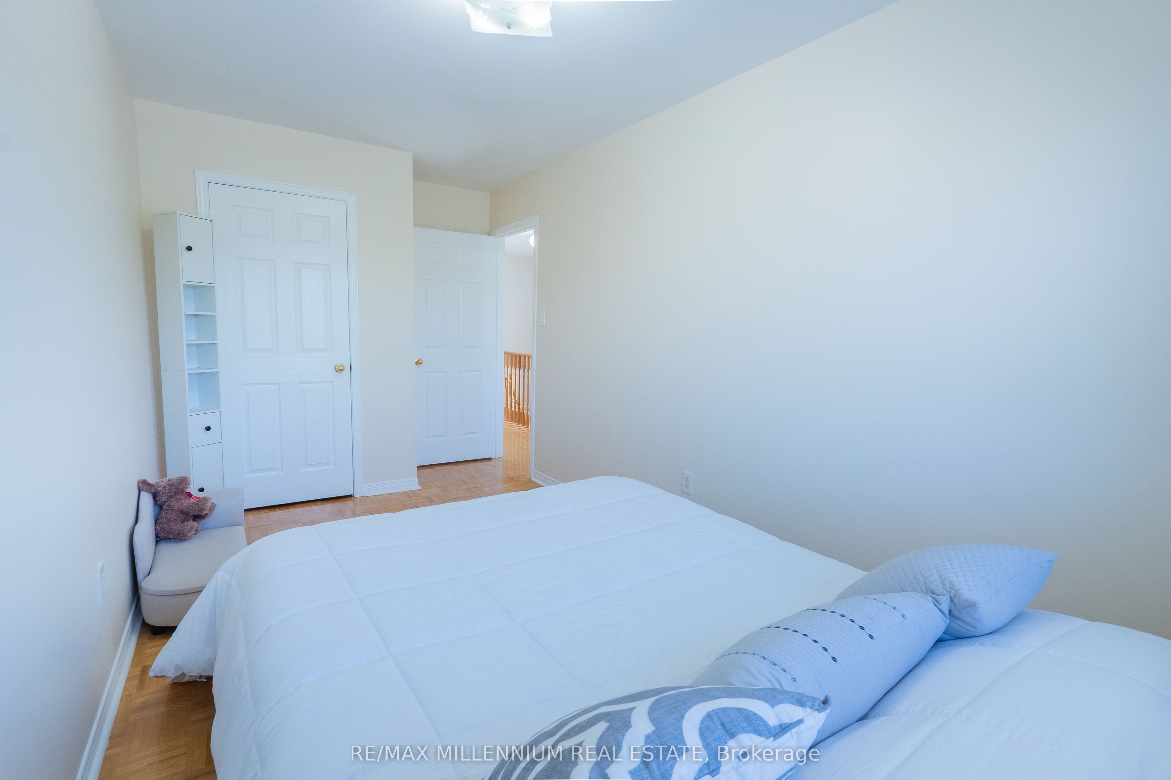 90 Ronan Crescent Property Photo 14