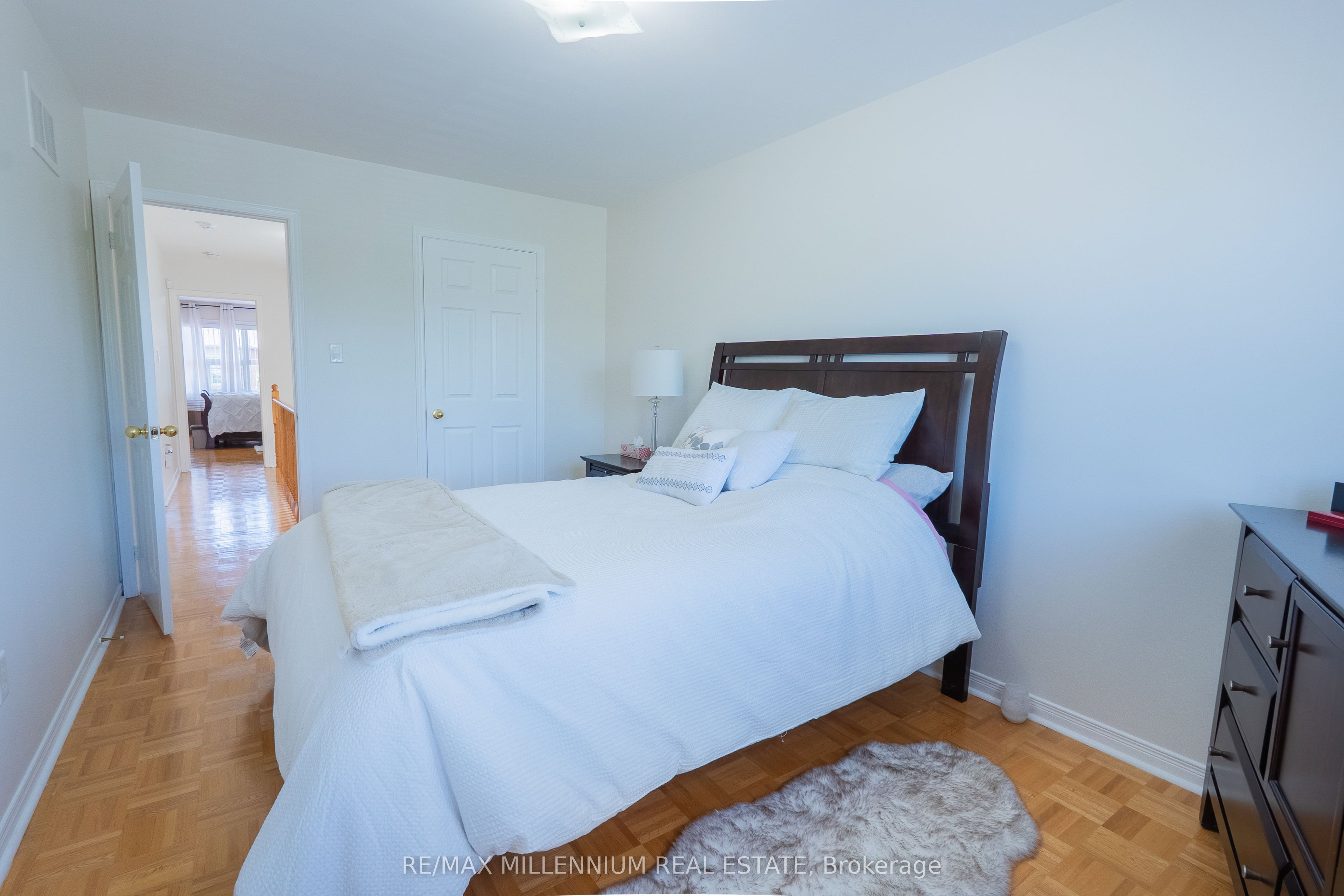 90 Ronan Crescent Property Photo 18