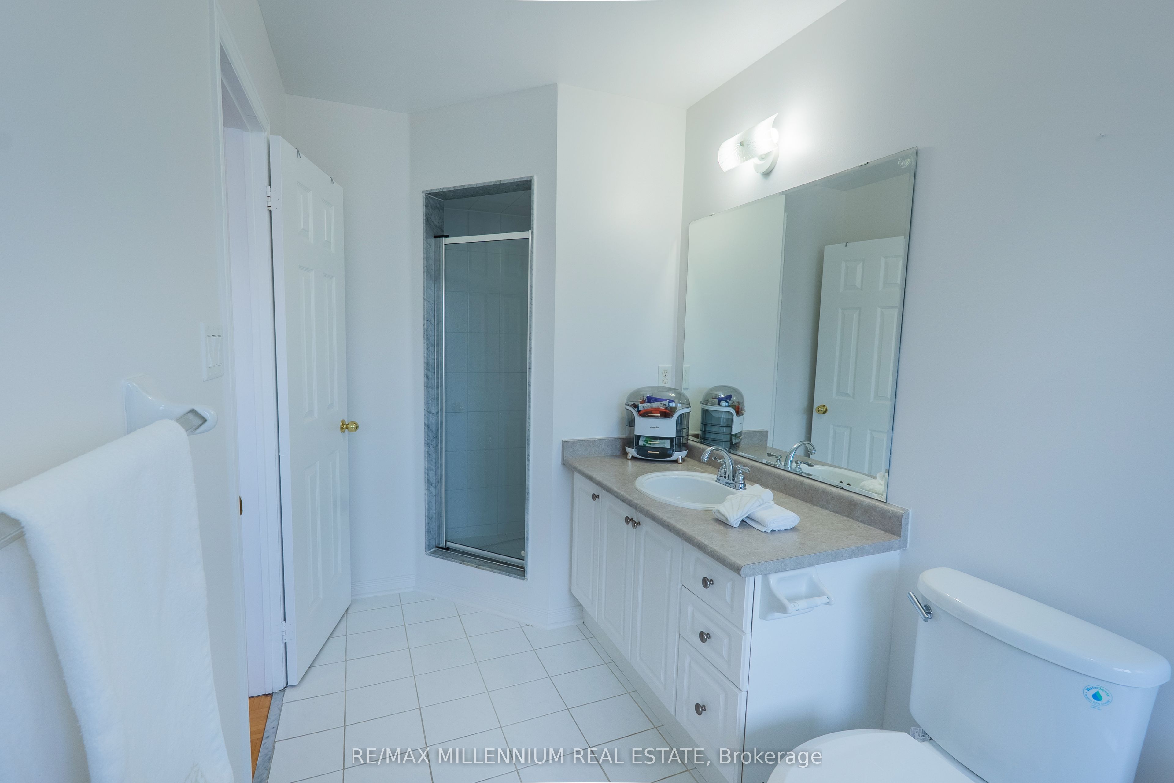90 Ronan Crescent Property Photo 20